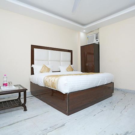 Hotel O Le Mount New Delhi Bagian luar foto