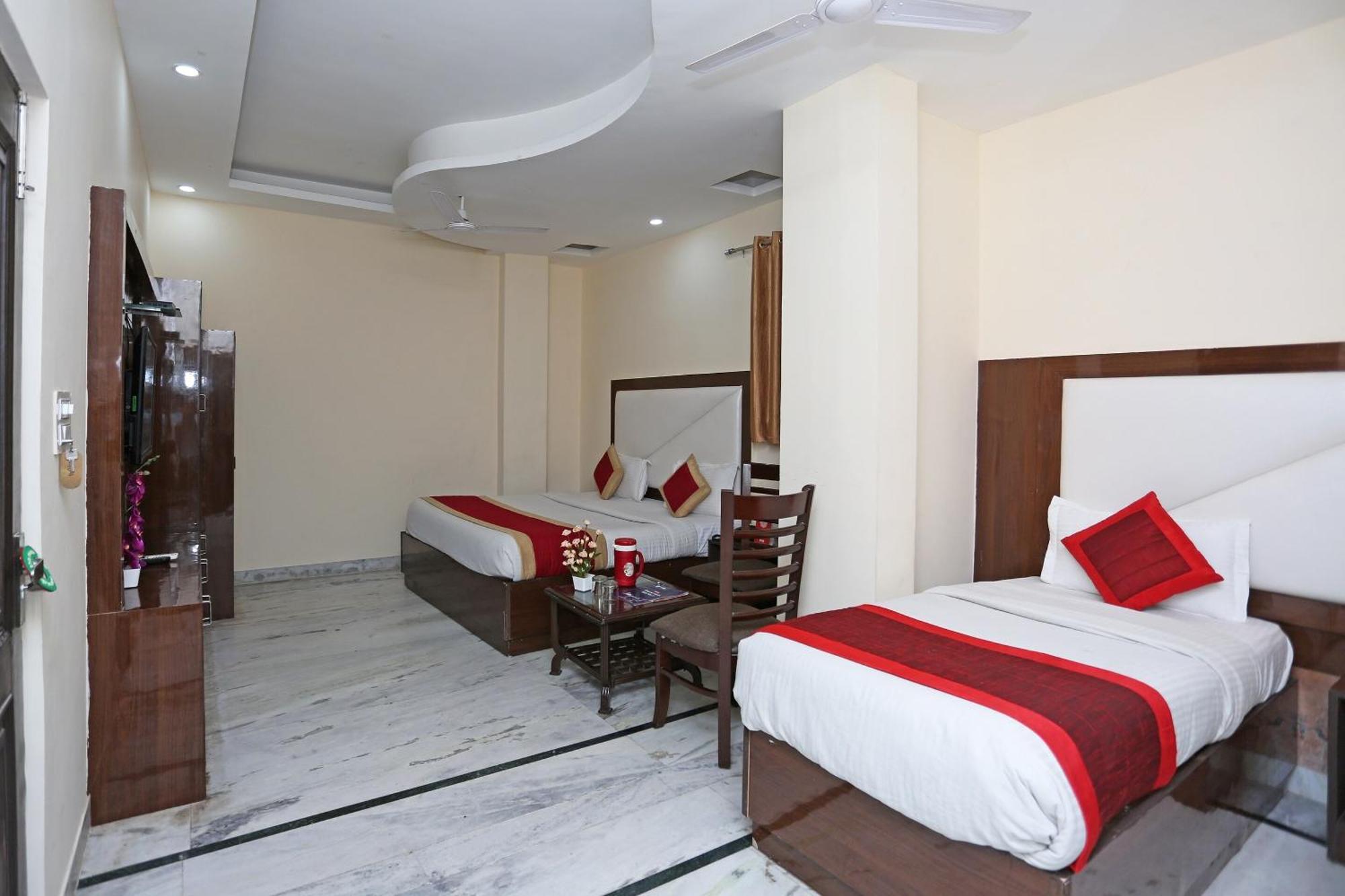 Hotel O Le Mount New Delhi Bagian luar foto